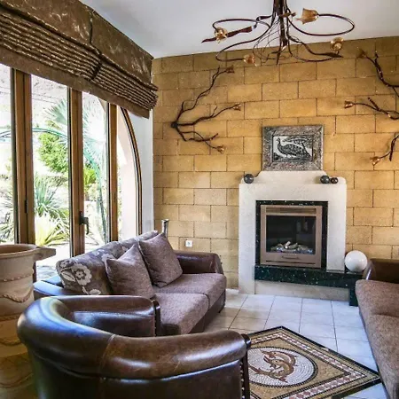 Luxury Delfini Villa *