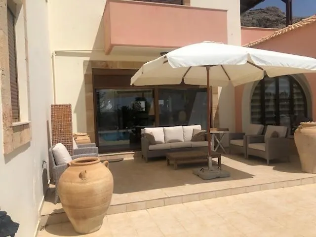 فيلة Luxury Delfini