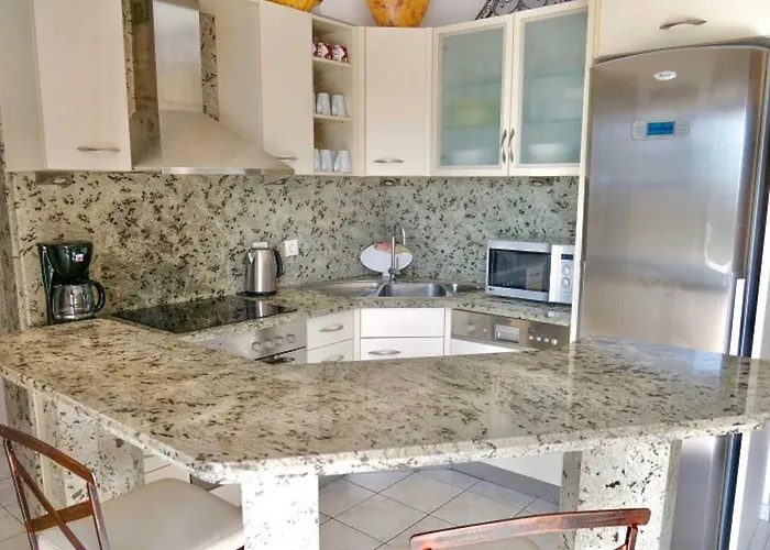 Luxury Delfini * لينثوس